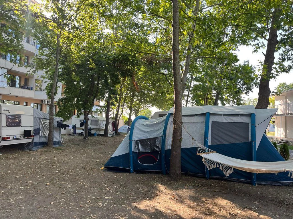 Терен - Място за палатка – Номад камп