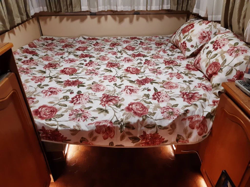 ee0d6b80-ae02-45dc-bdd6-0fda3654e7a8